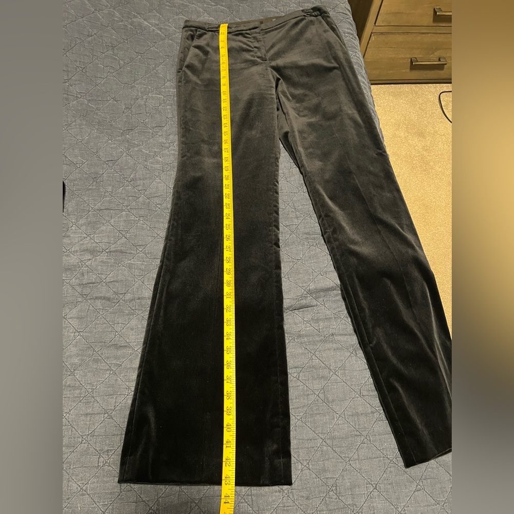 Theory Elegant Velvet Blazer and Pants Set, Size 6 - Picture 13 of 17